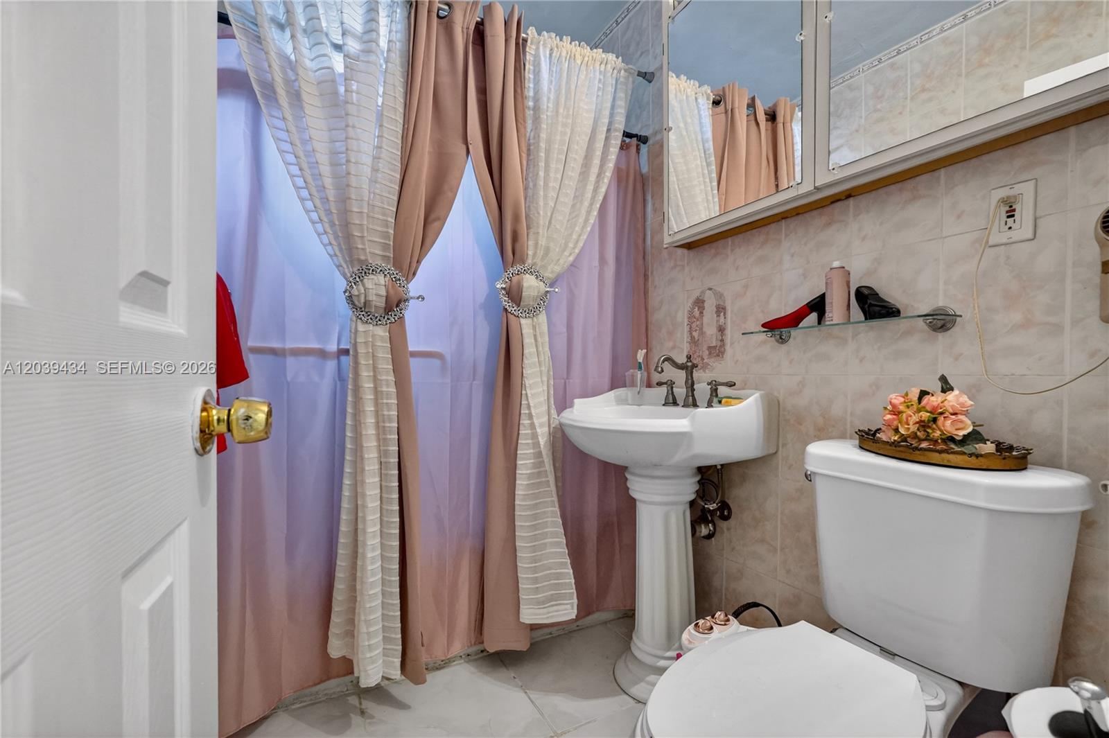 A12039434 Property Photo 13