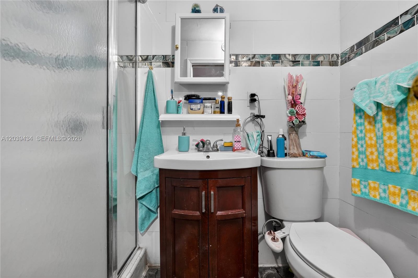 A12039434 Property Photo 18