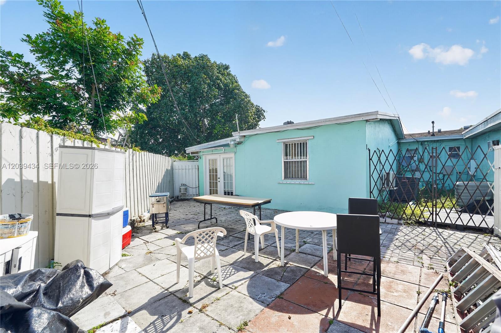 A12039434 Property Photo 27