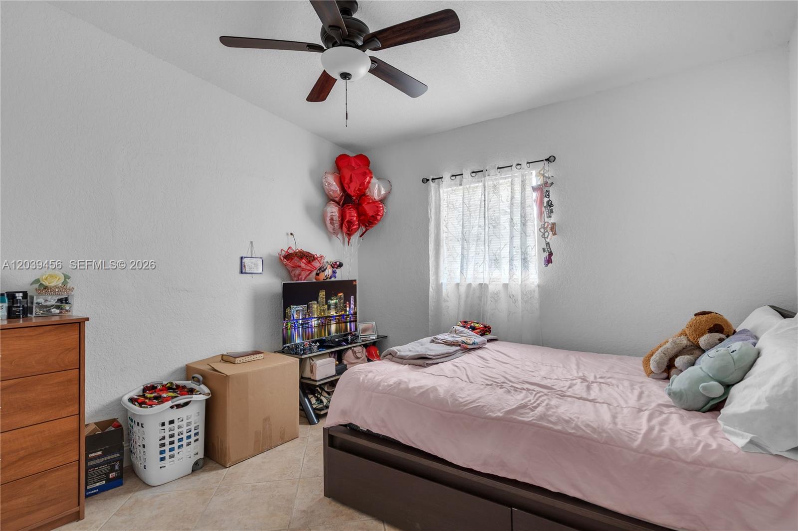 A12039456 Property Photo 6