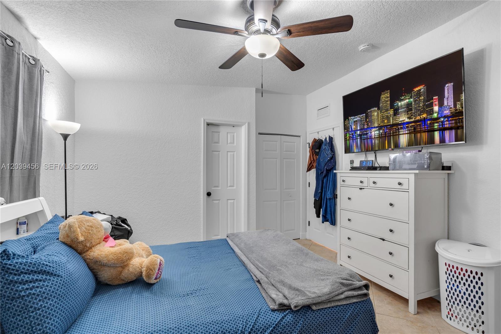 A12039456 Property Photo 7