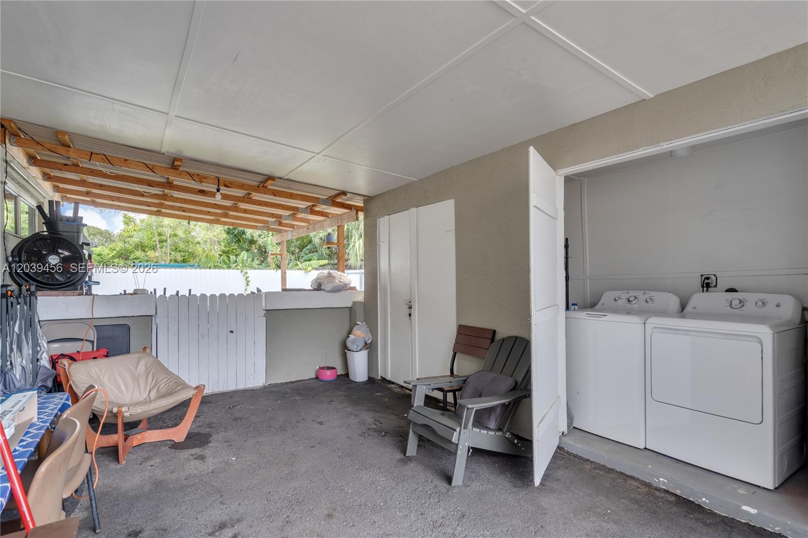 A12039456 Property Photo 14