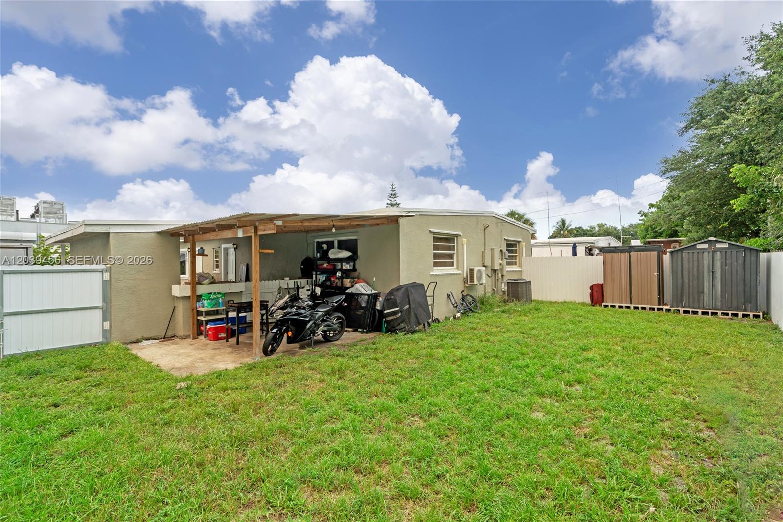 A12039456 Property Photo 16