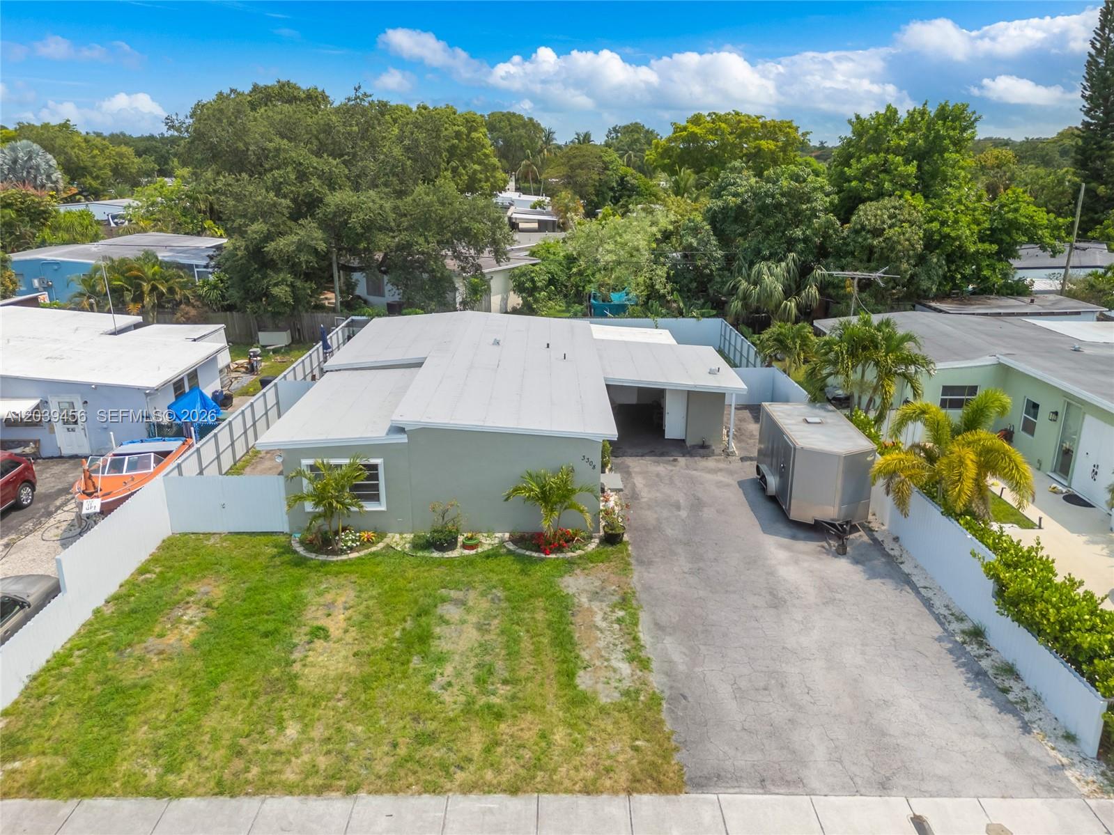 A12039456 Property Photo 21