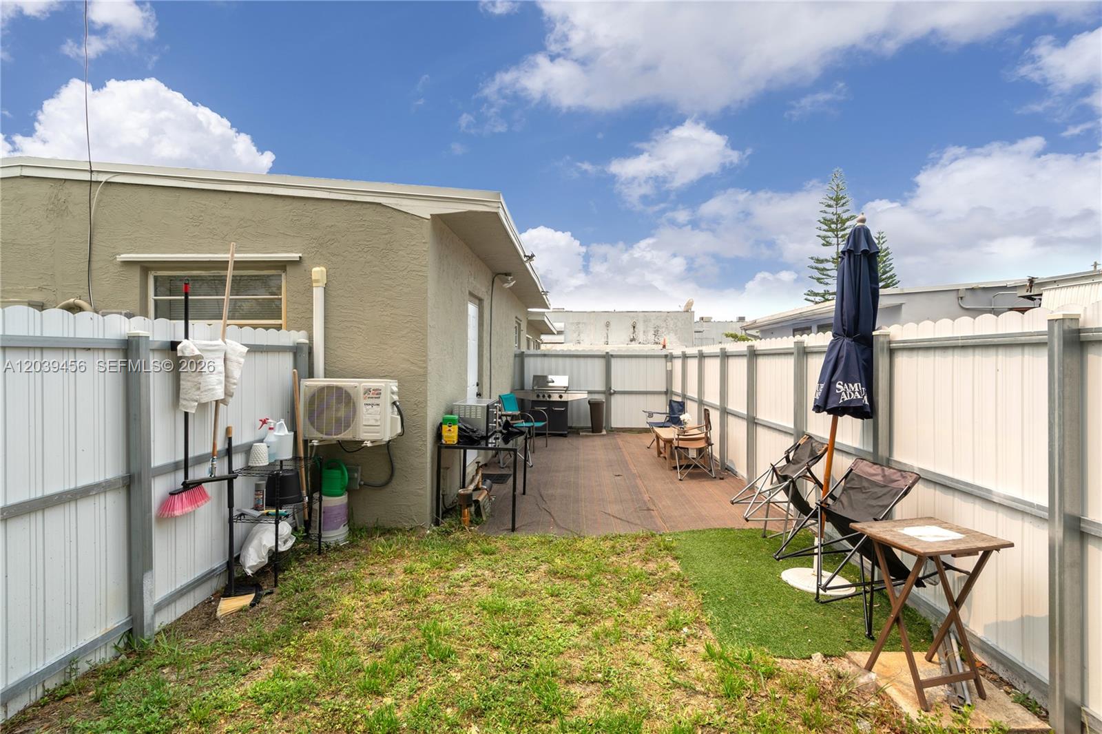 A12039456 Property Photo 22