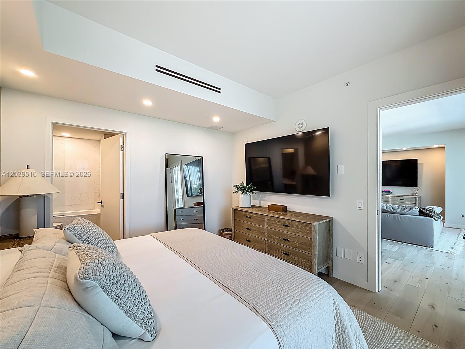 350 Ocean Drive 305n Property Photo 15