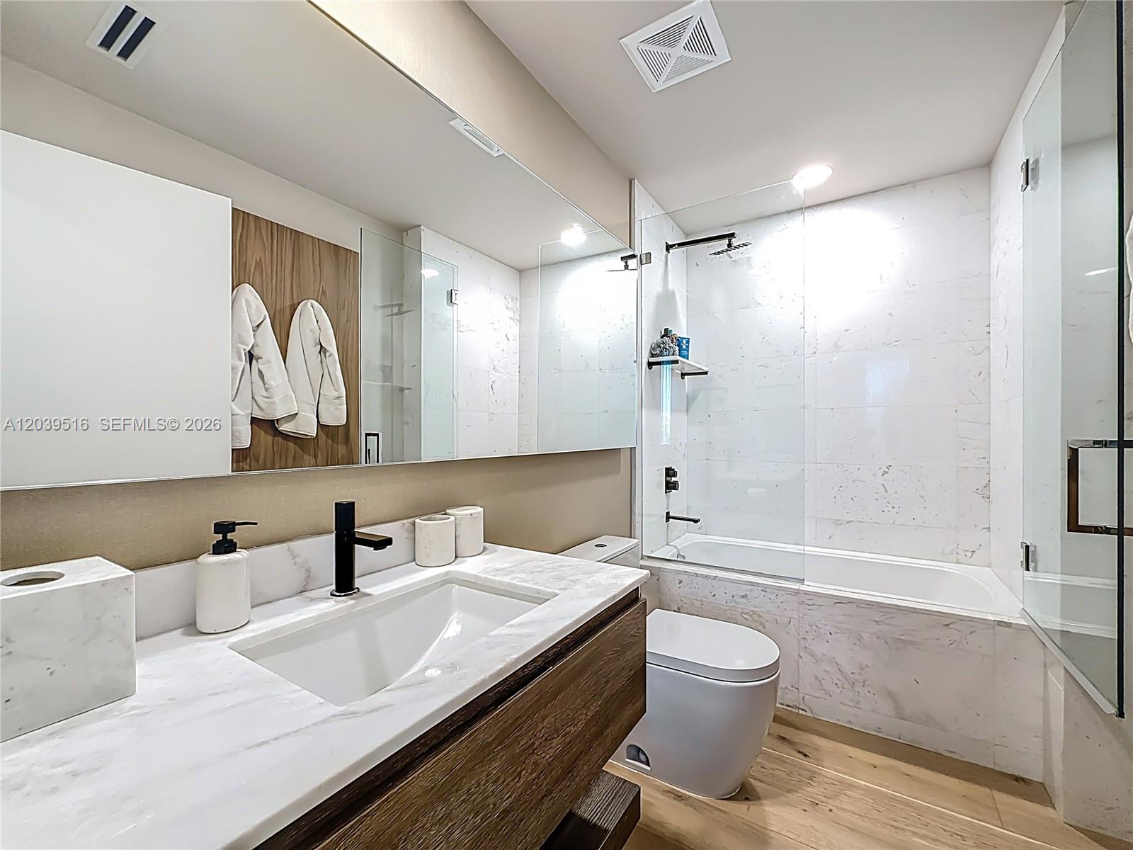 350 Ocean Drive 305n Property Photo 18