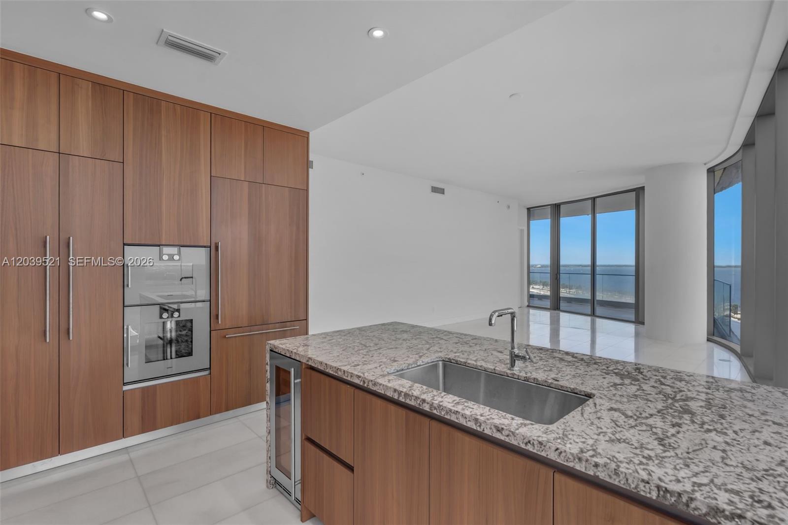 A12039521 Property Photo 8