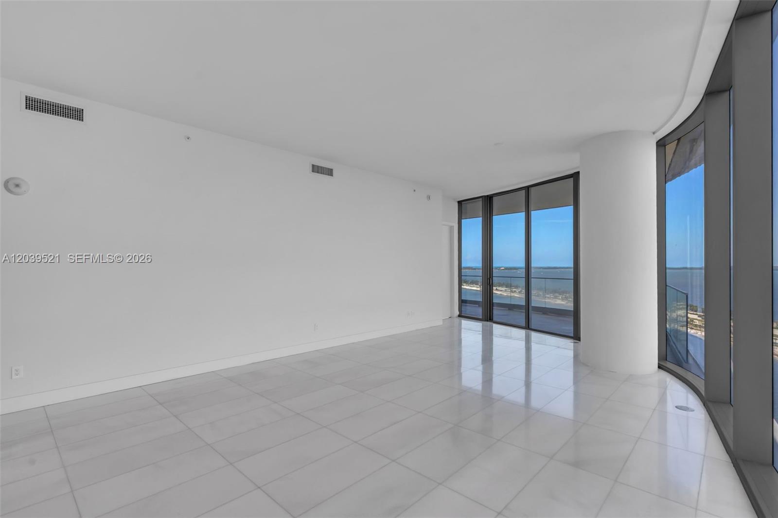 A12039521 Property Photo 14