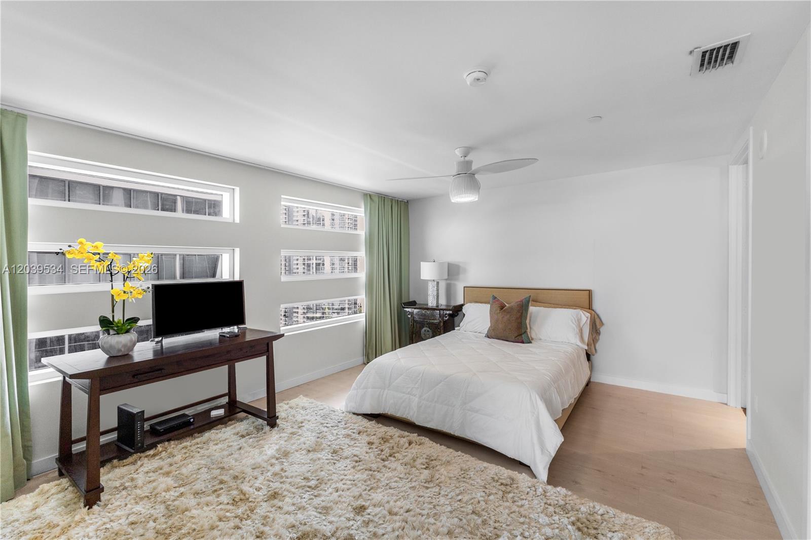 1040 Biscayne Boulevard 3101 Property Photo 13