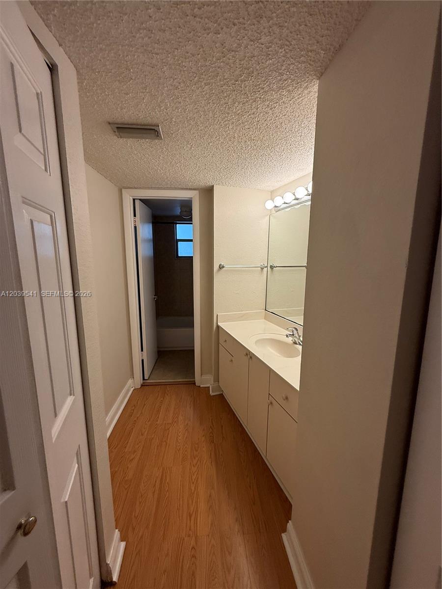 4205 N University Drive 309 Property Photo 14