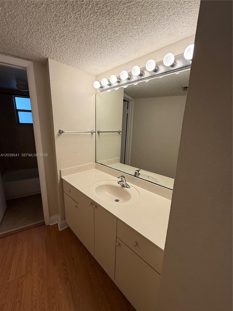 4205 N University Drive 309 Property Photo 15