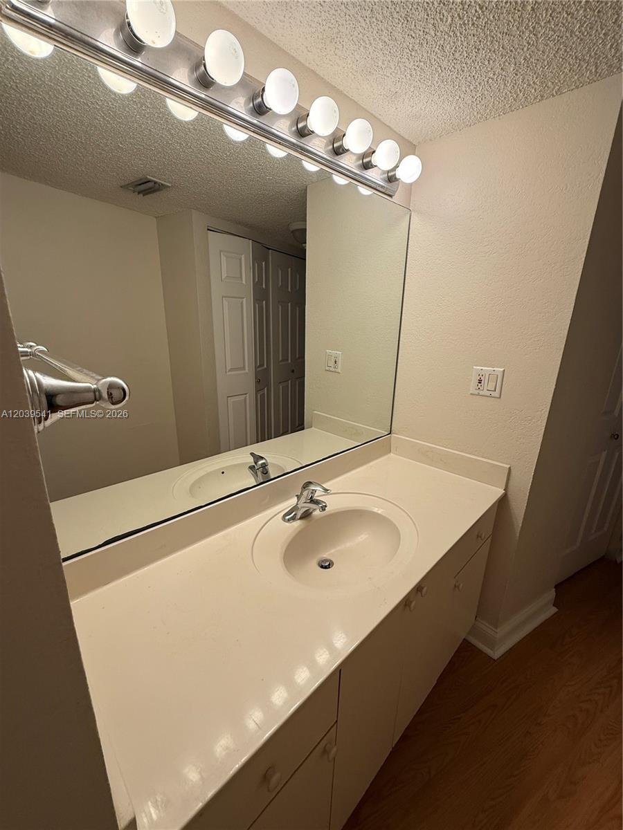 4205 N University Drive 309 Property Photo 17