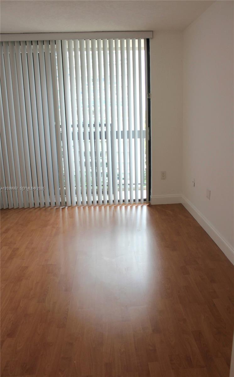 2333 Brickell Avenue 1004 Property Photo 9