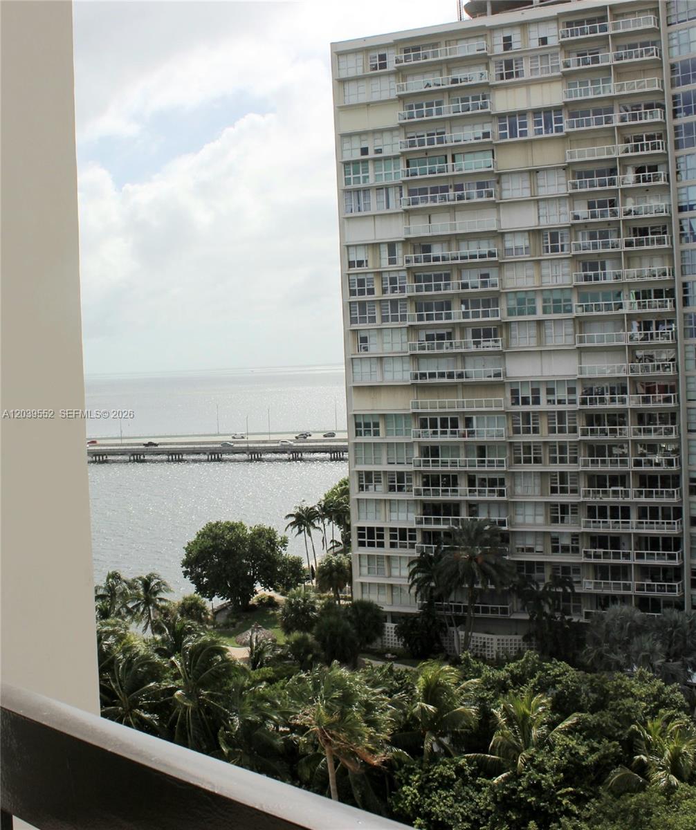 2333 Brickell Avenue 1004 Property Photo 23