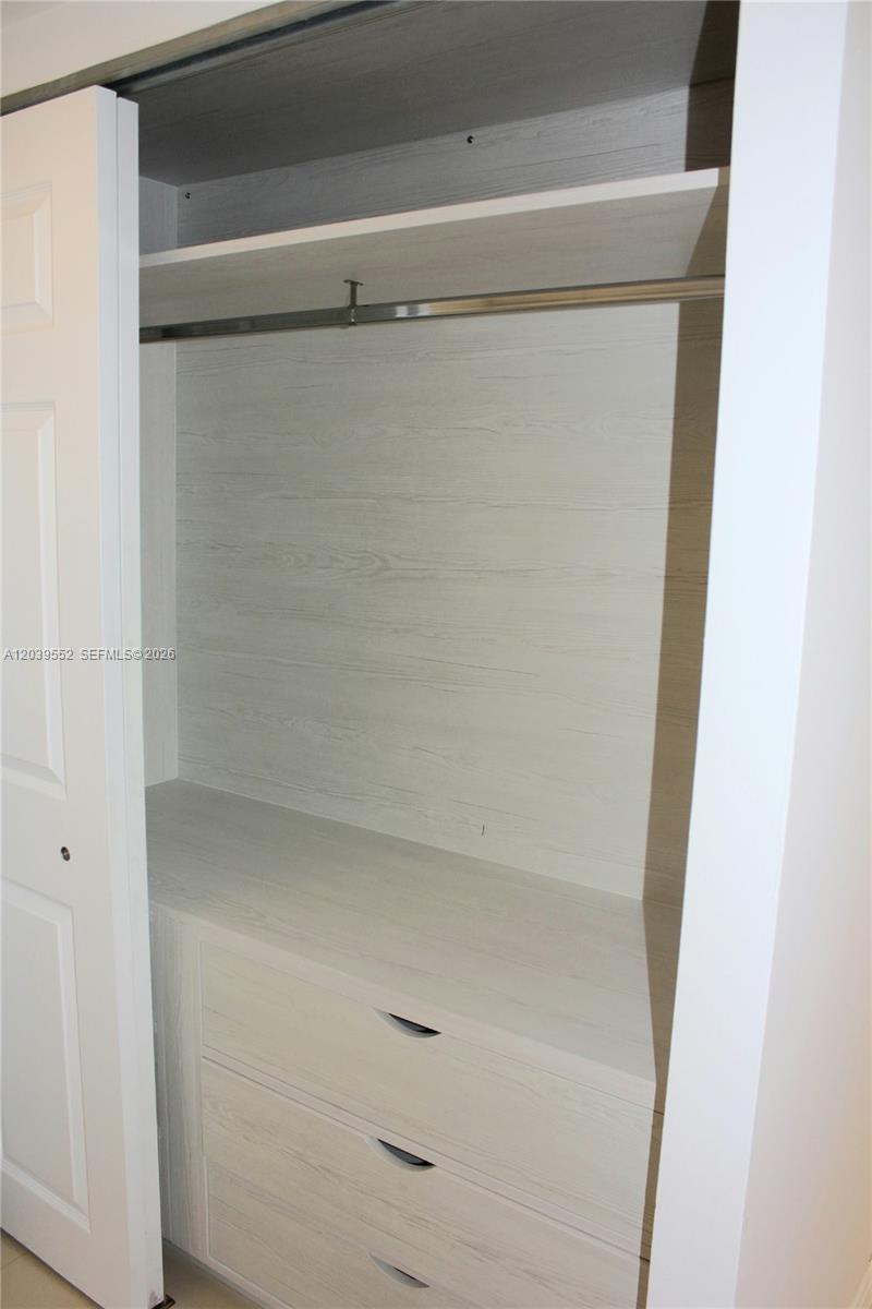 2333 Brickell Avenue 1004 Property Photo 25