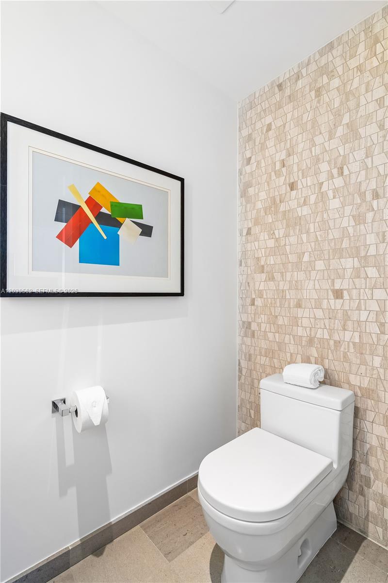 88 Sw 7th Street 1006 Property Photo 22