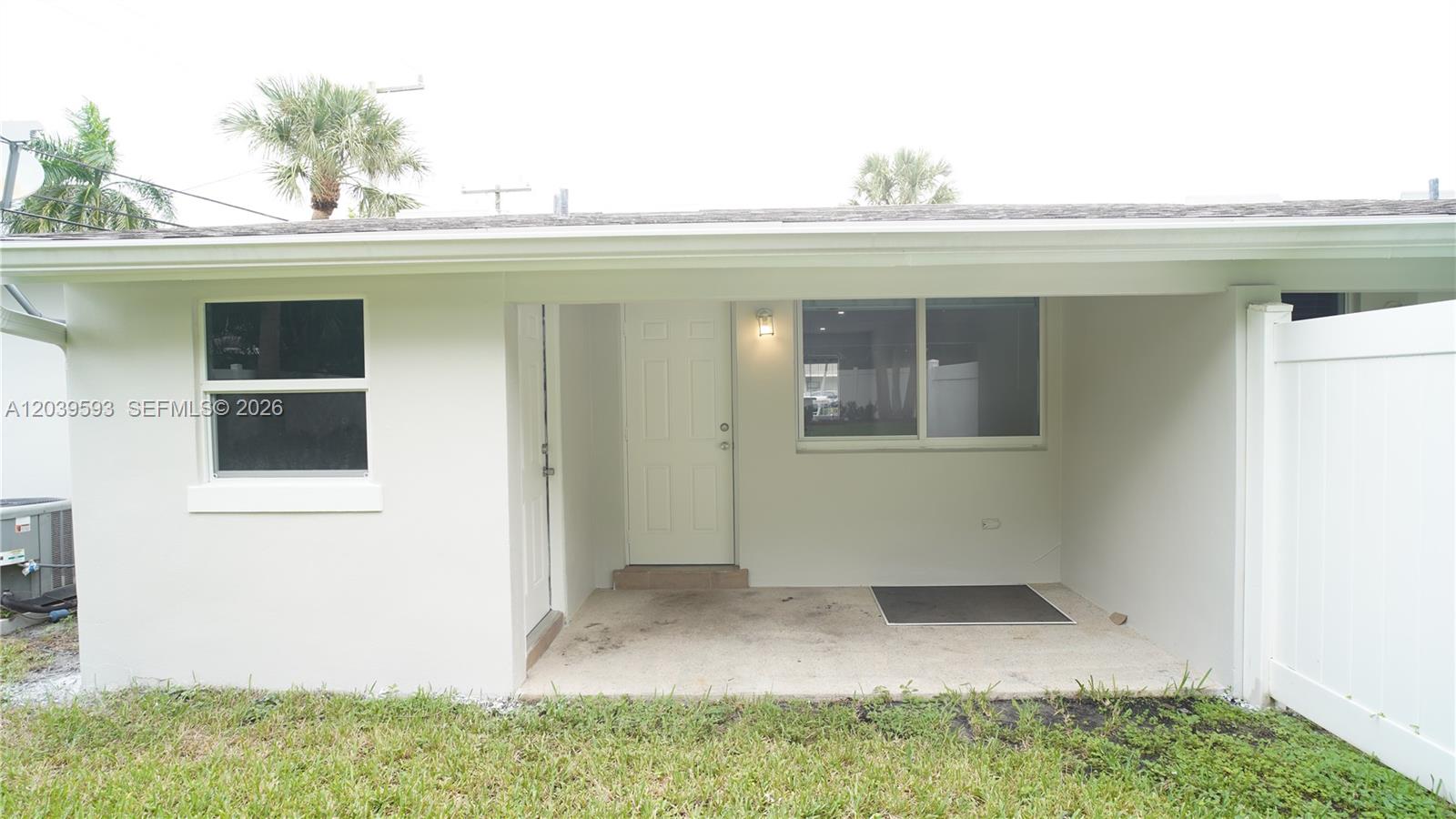 323 Northlake Drive 323/325 Property Photo 18