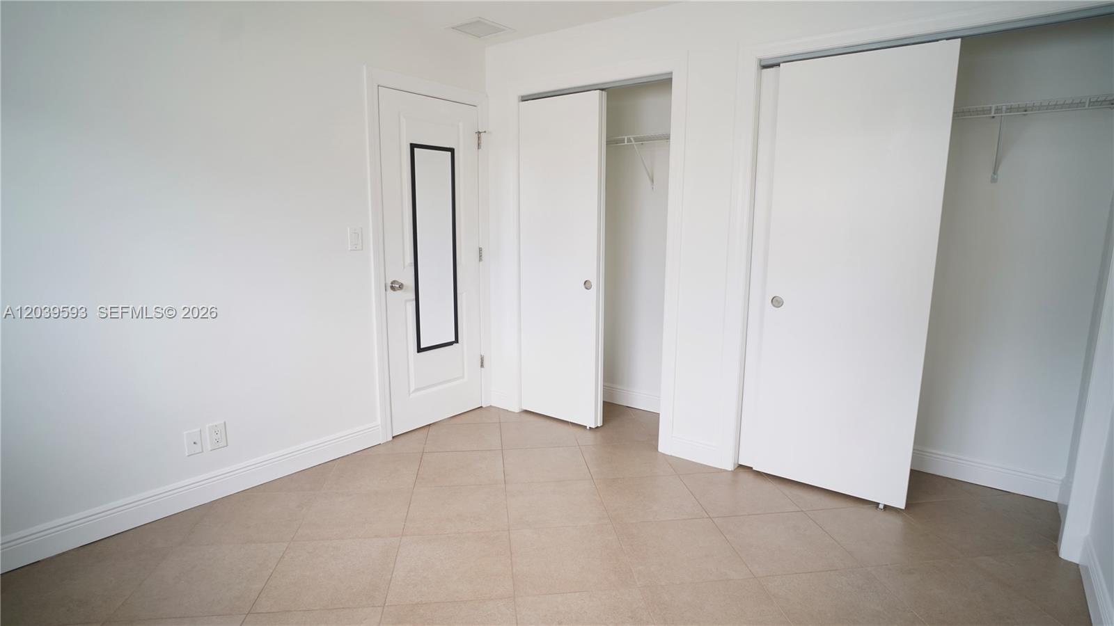 323 Northlake Drive 323/325 Property Photo 21