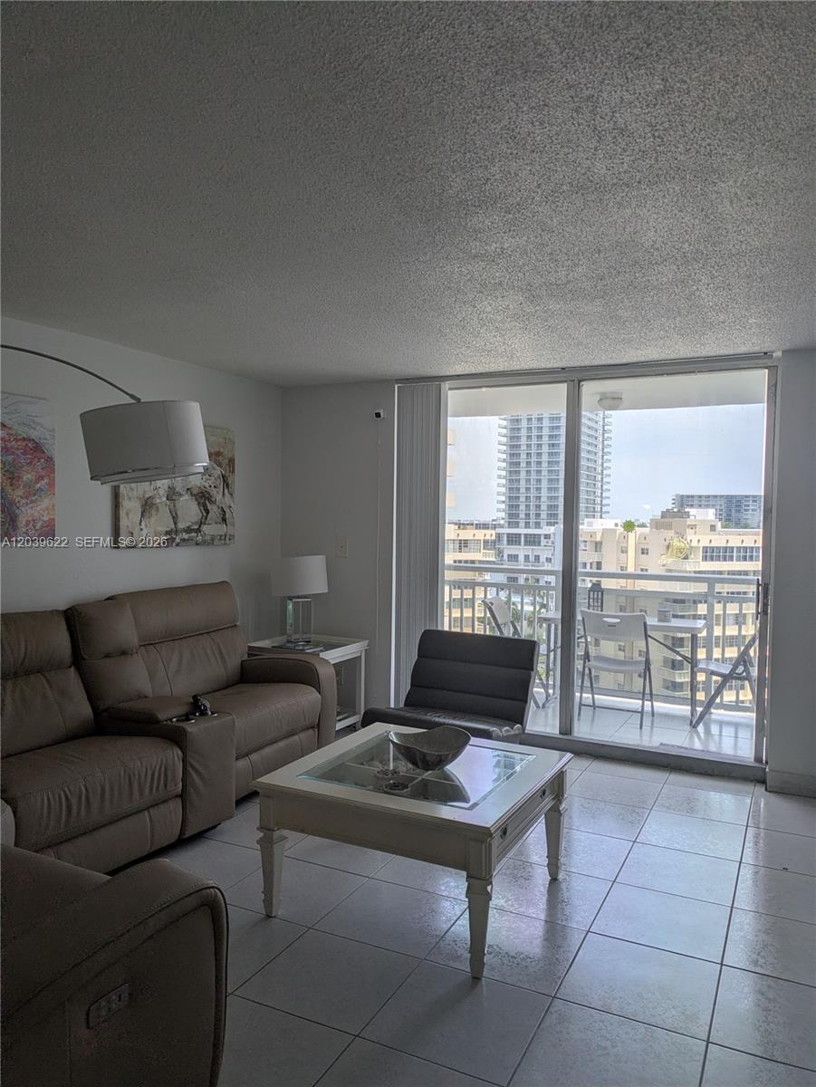 1849 S Ocean Drive 1407 Property Photo 4