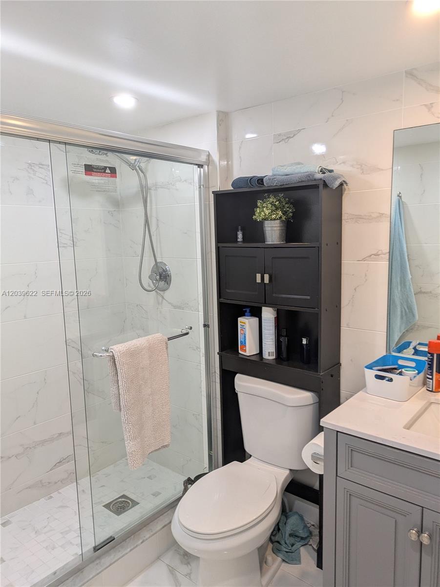 1849 S Ocean Drive 1407 Property Photo 13