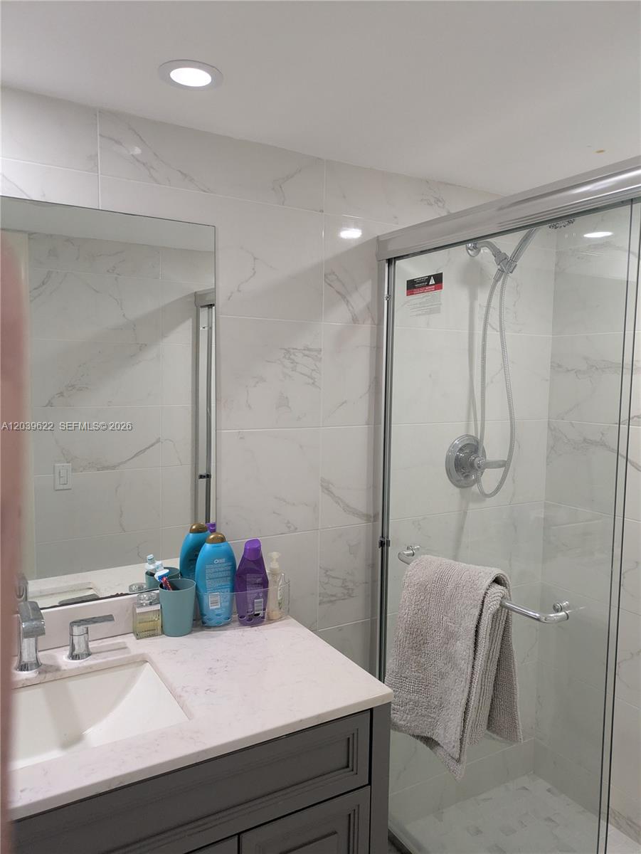 1849 S Ocean Drive 1407 Property Photo 15