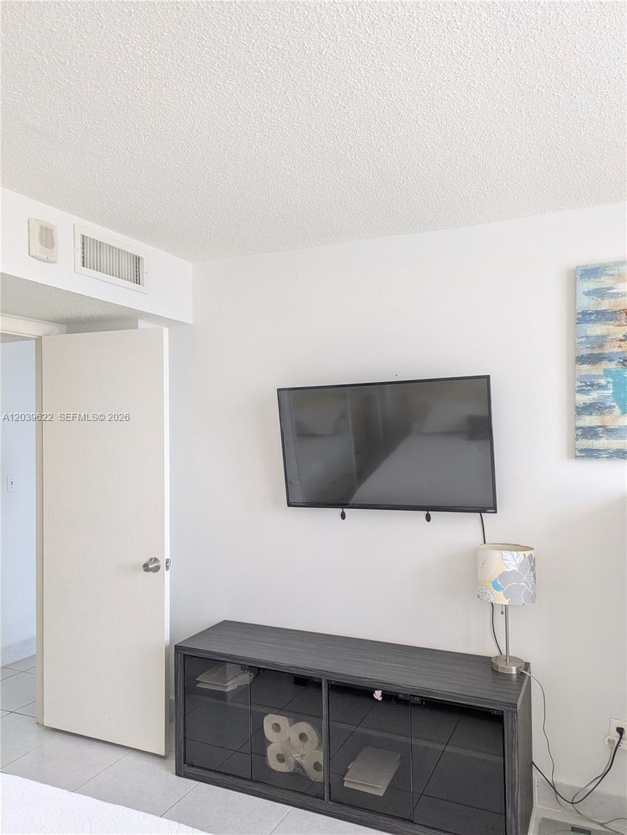 1849 S Ocean Drive 1407 Property Photo 18
