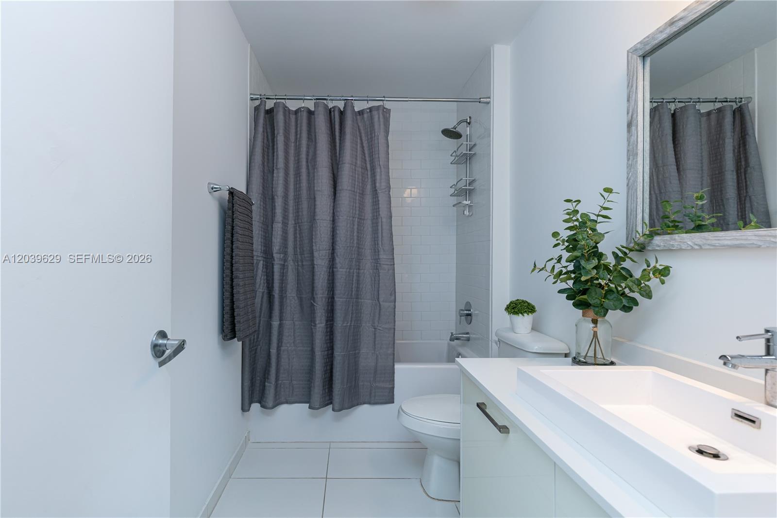 151 Se 1st Street 3103 Property Photo 34
