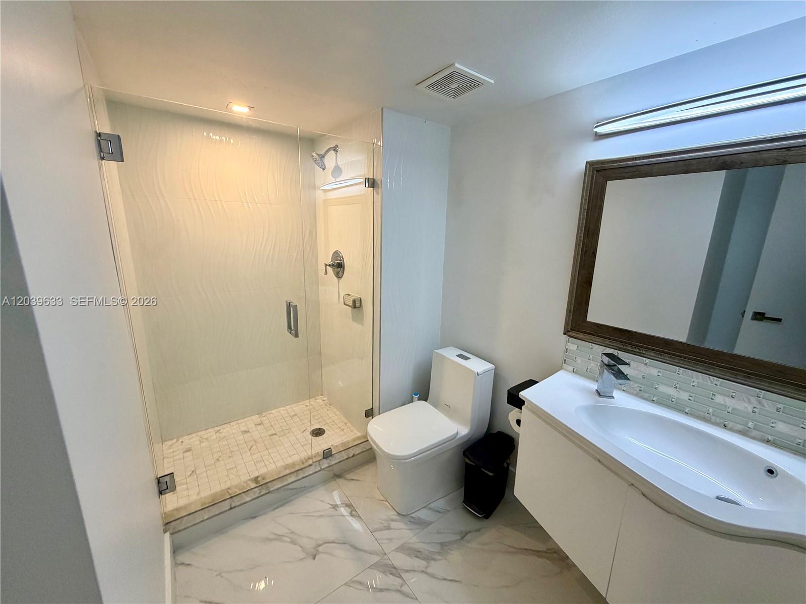16461 Blatt Boulevard 103 Property Photo 6