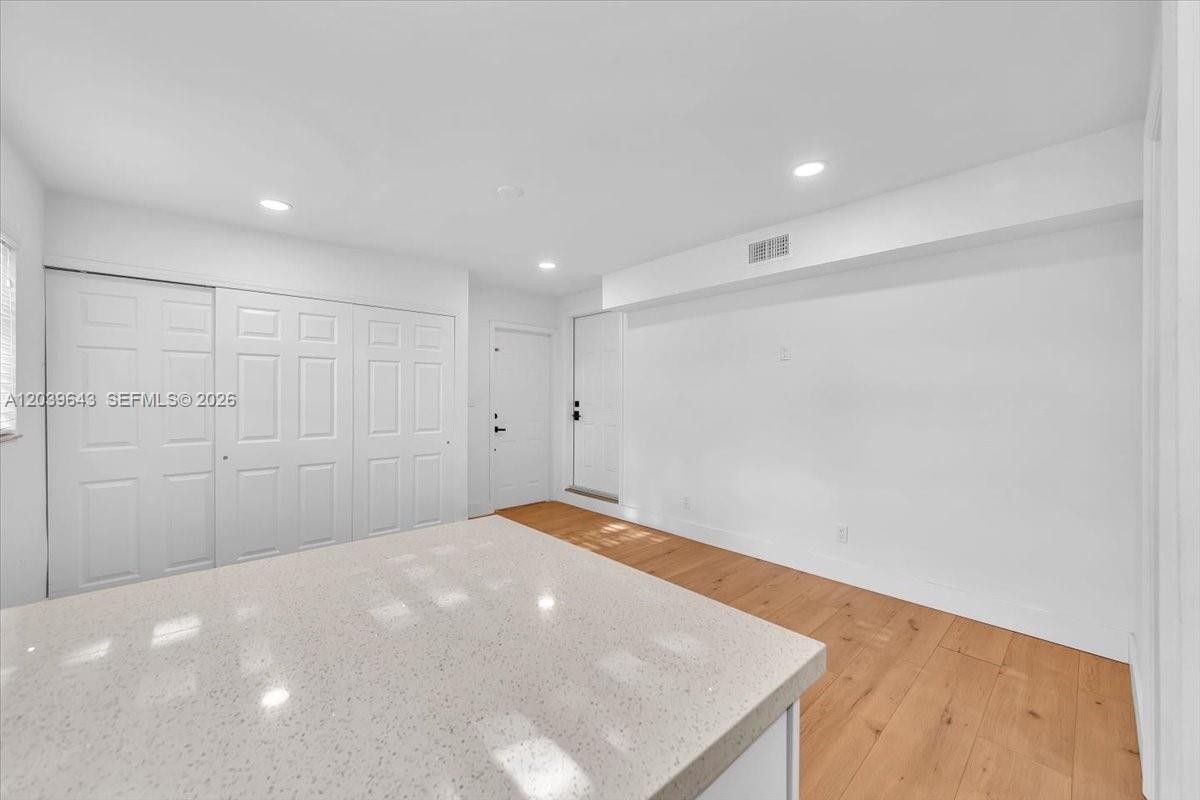 4719 E 8th Court Property Photo 29