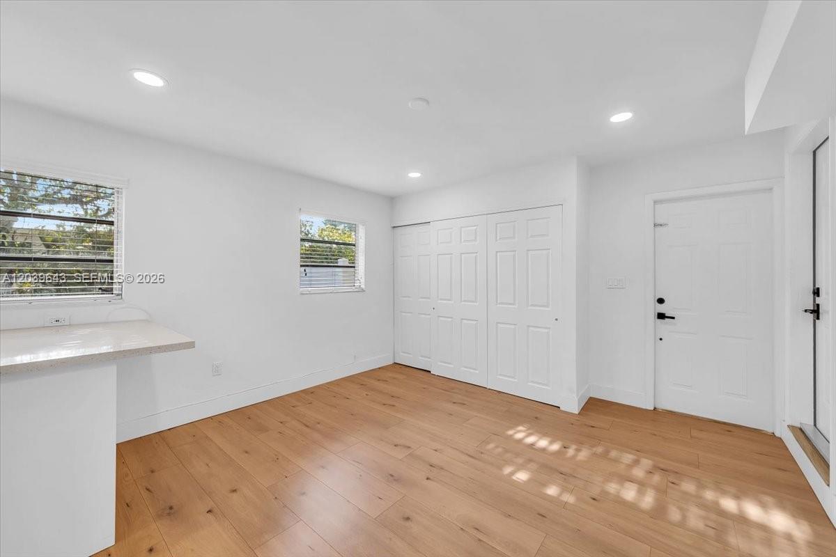 4719 E 8th Court Property Photo 30