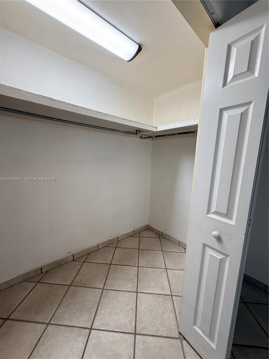 561 W 39th Street N/a Property Photo 25