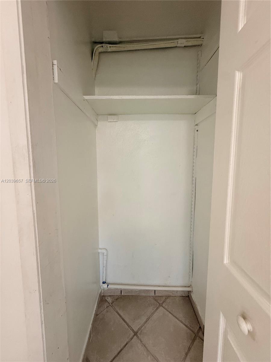 561 W 39th Street N/a Property Photo 31