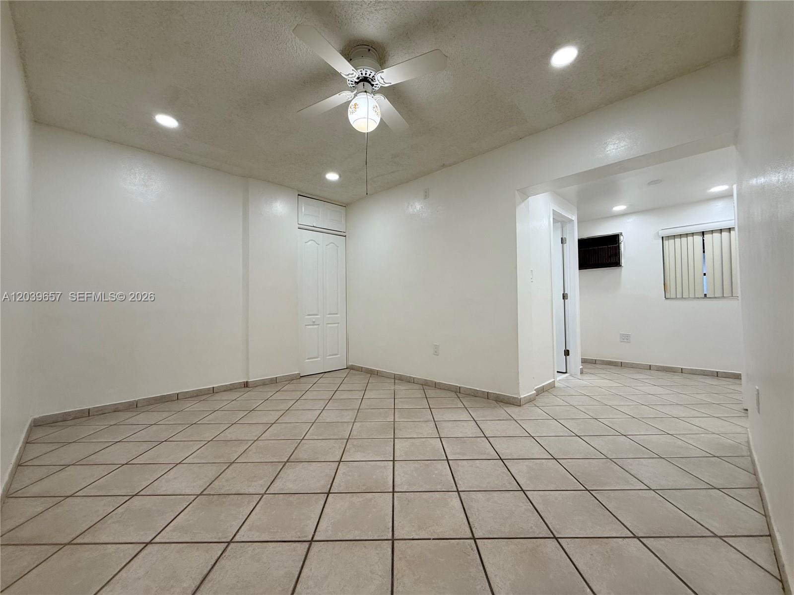 561 W 39th Street N/a Property Photo 35