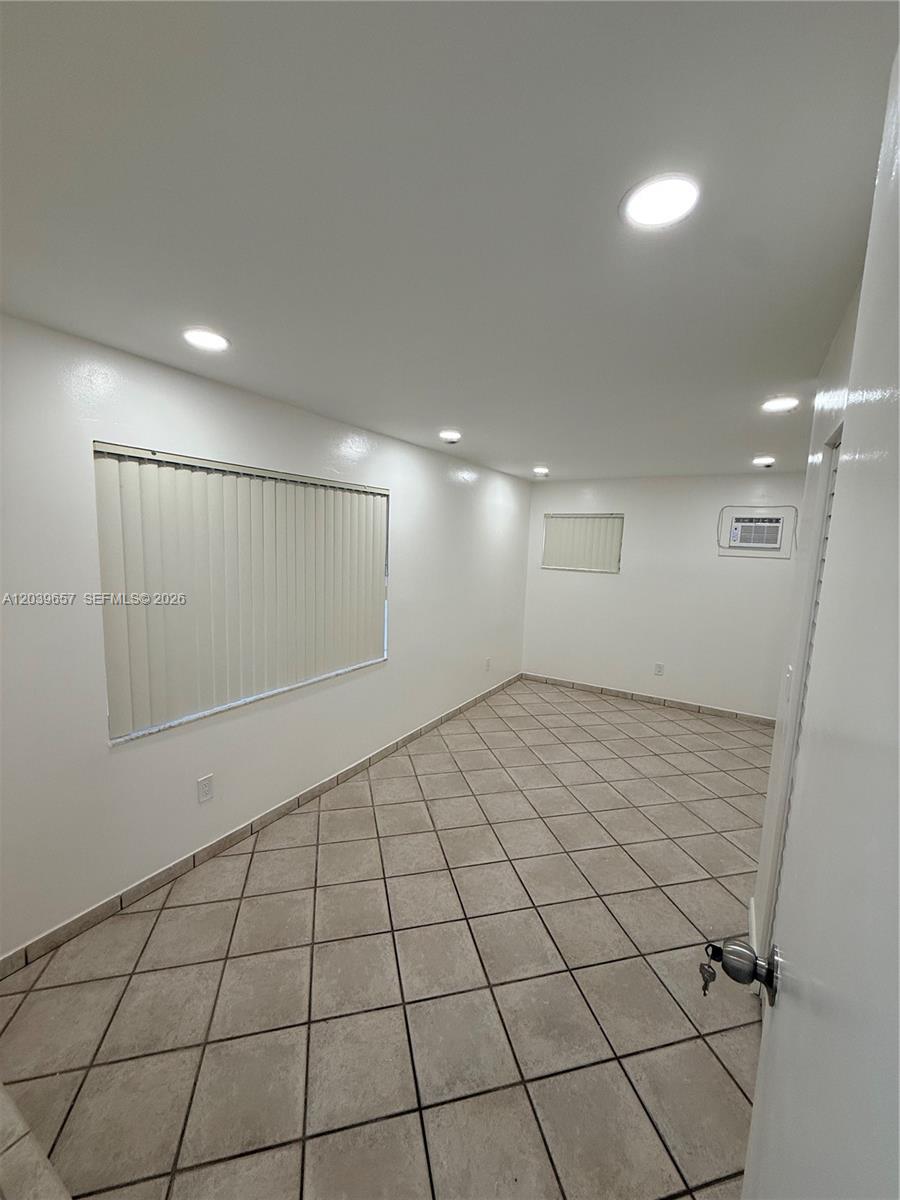 561 W 39th Street N/a Property Photo 51