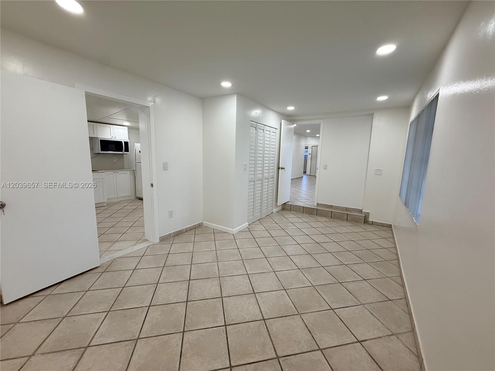 561 W 39th Street N/a Property Photo 55