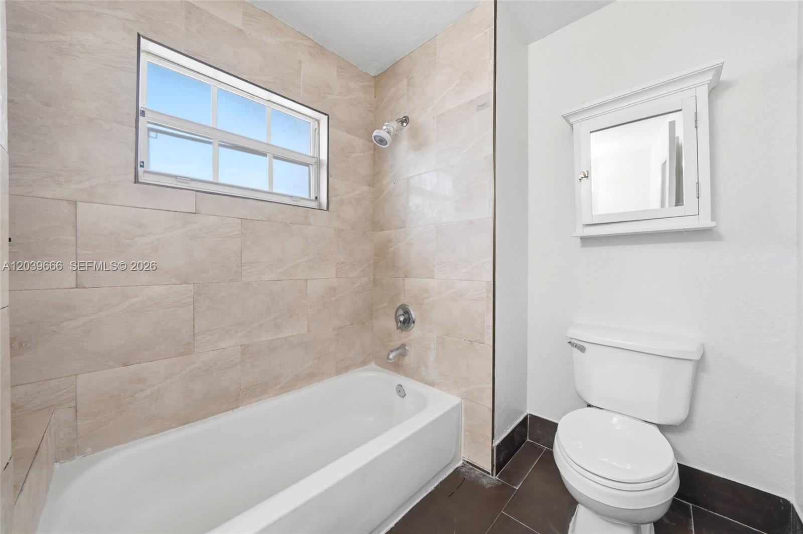 A12039666 Property Photo 45