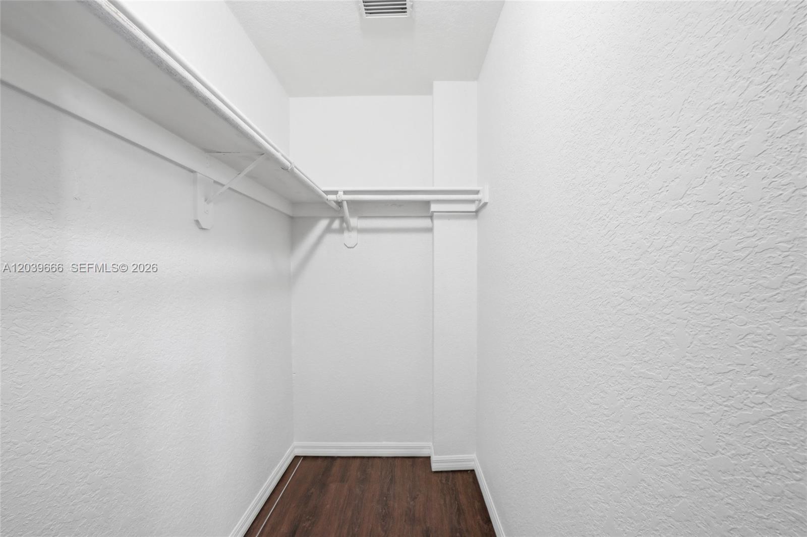 A12039666 Property Photo 48