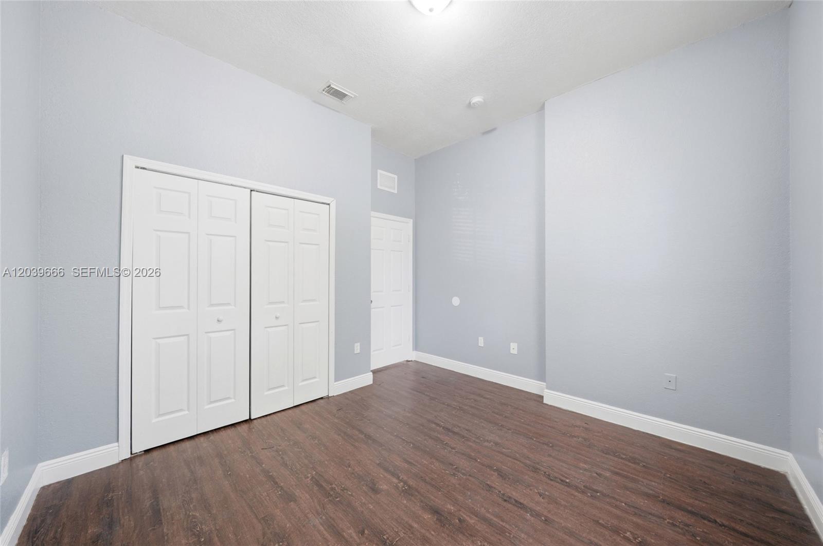 A12039666 Property Photo 51