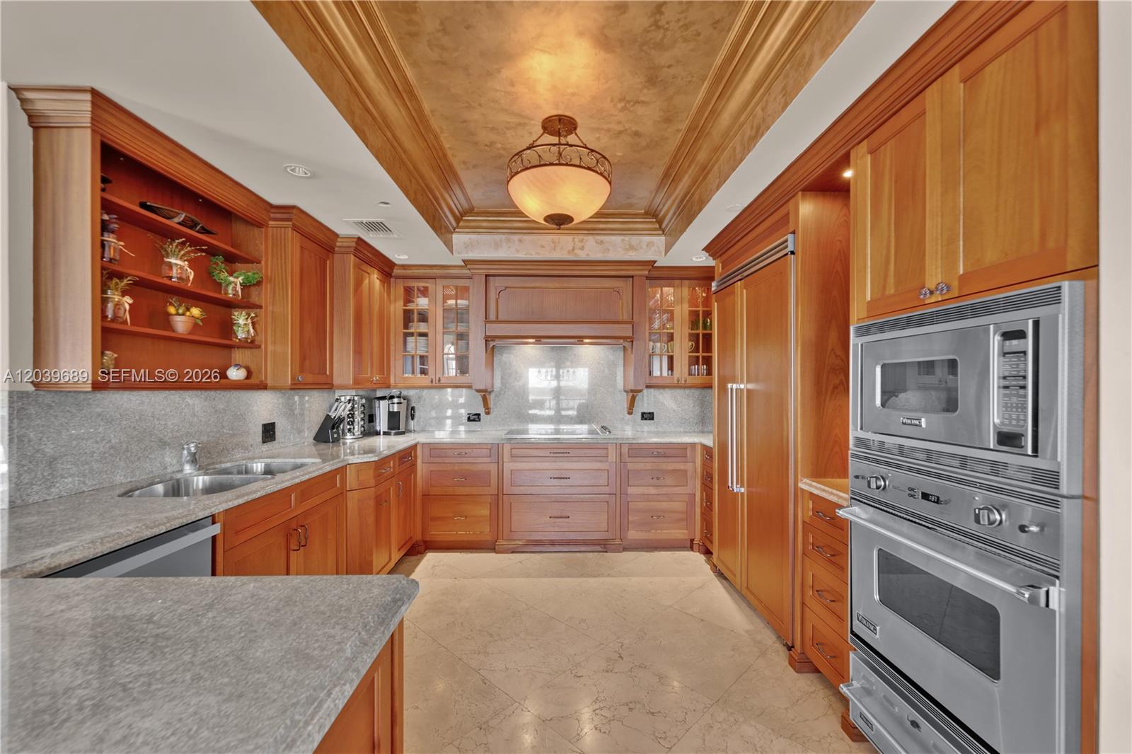 2244 Fisher Island Drive 3404 Property Photo 12