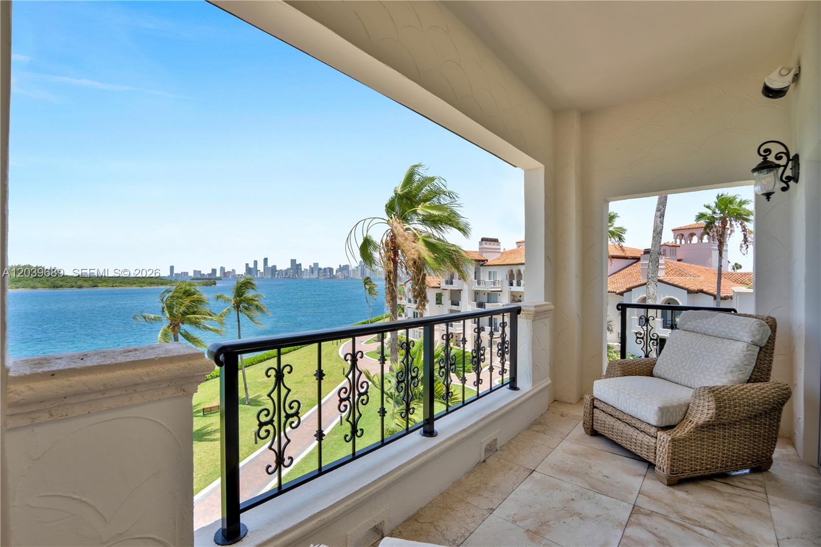 2244 Fisher Island Drive 3404 Property Photo 22