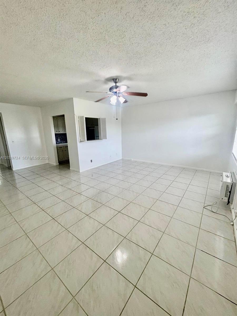 202 Mansfield E E Property Photo 2
