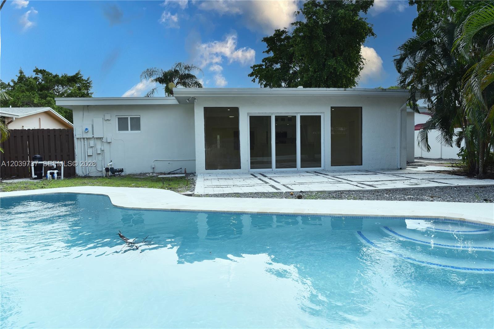 A12039737 Property Photo 1
