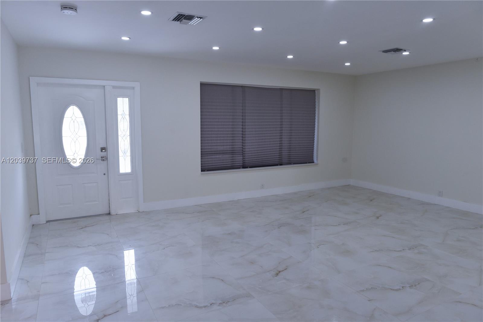 A12039737 Property Photo 3