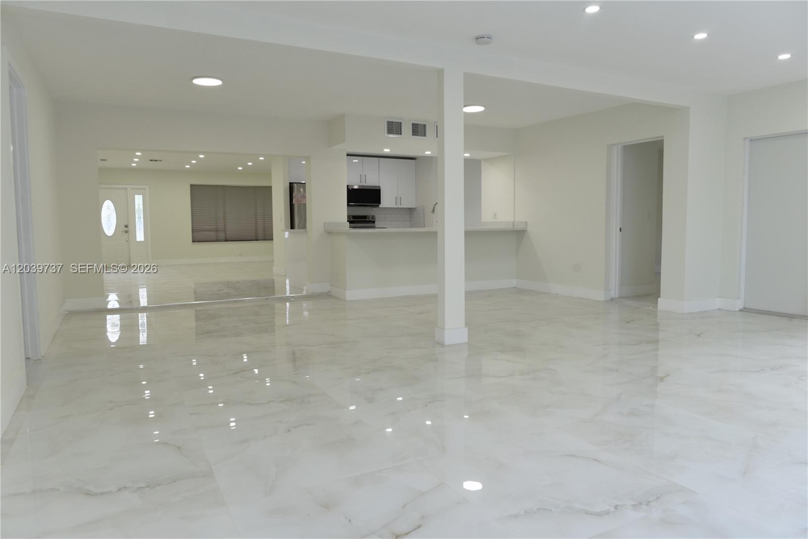 A12039737 Property Photo 5