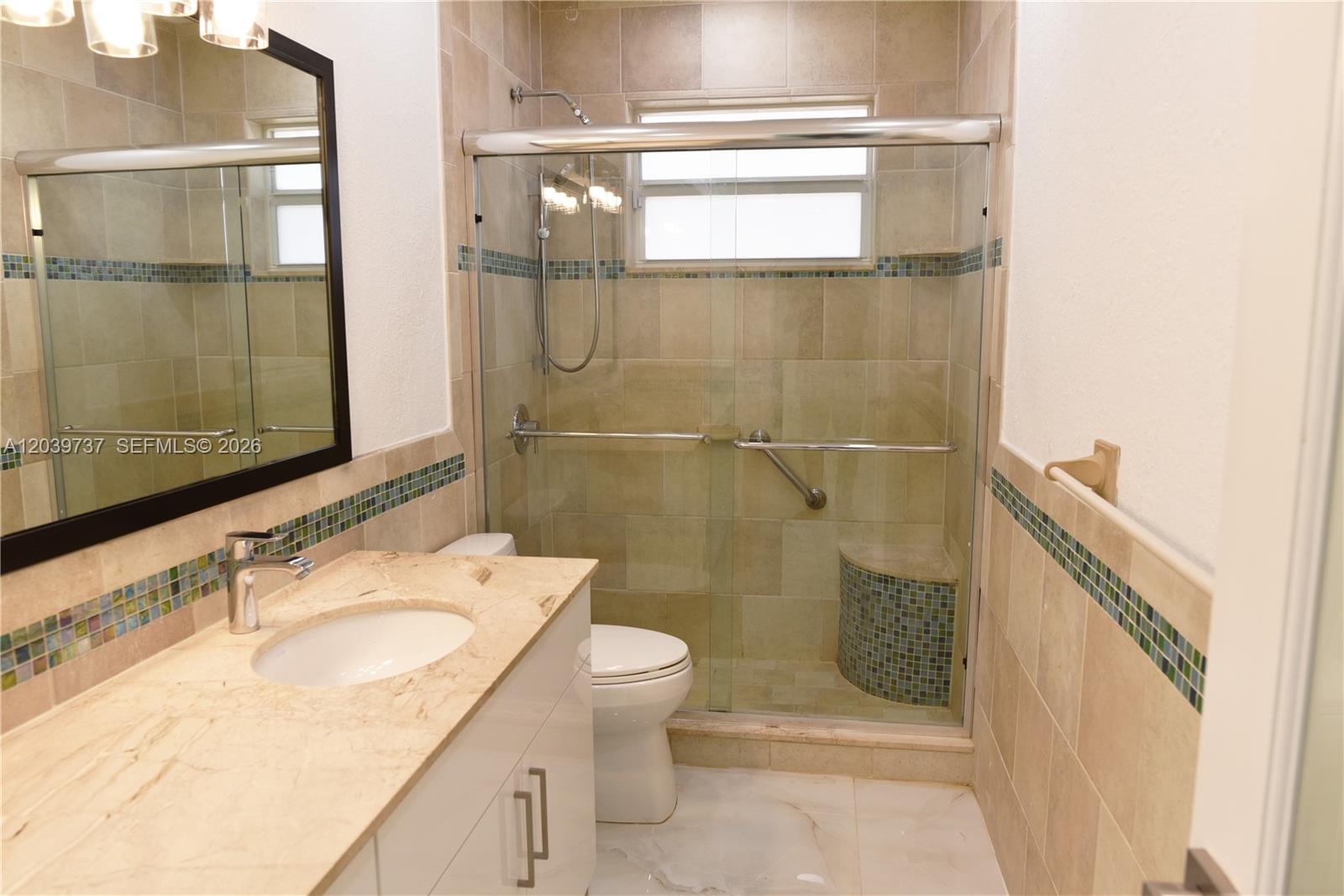 A12039737 Property Photo 12