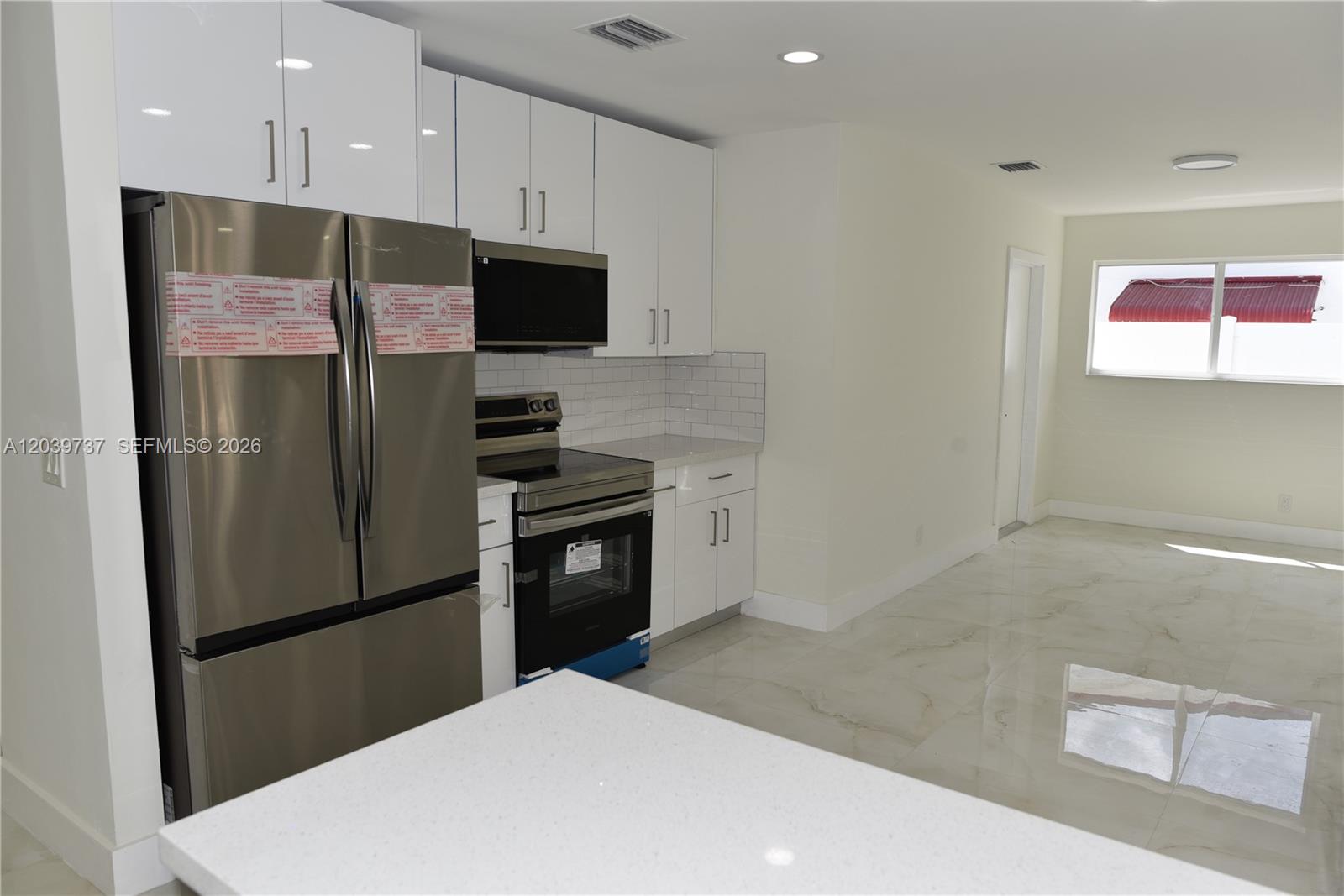 A12039737 Property Photo 15