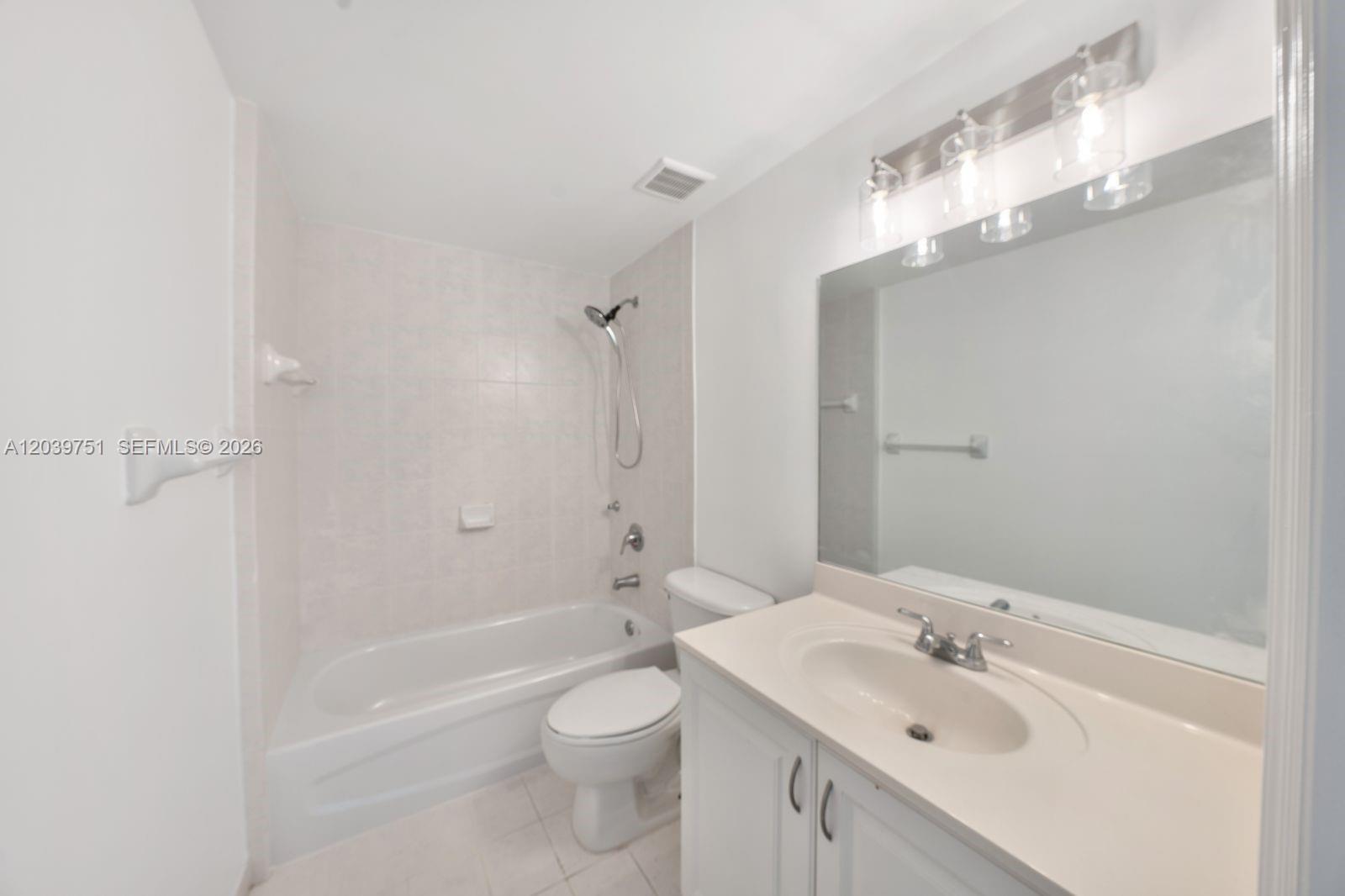 215 Sw 42nd Avenue 507 Property Photo 10