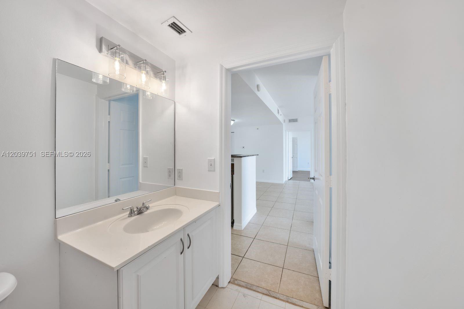 215 Sw 42nd Avenue 507 Property Photo 12