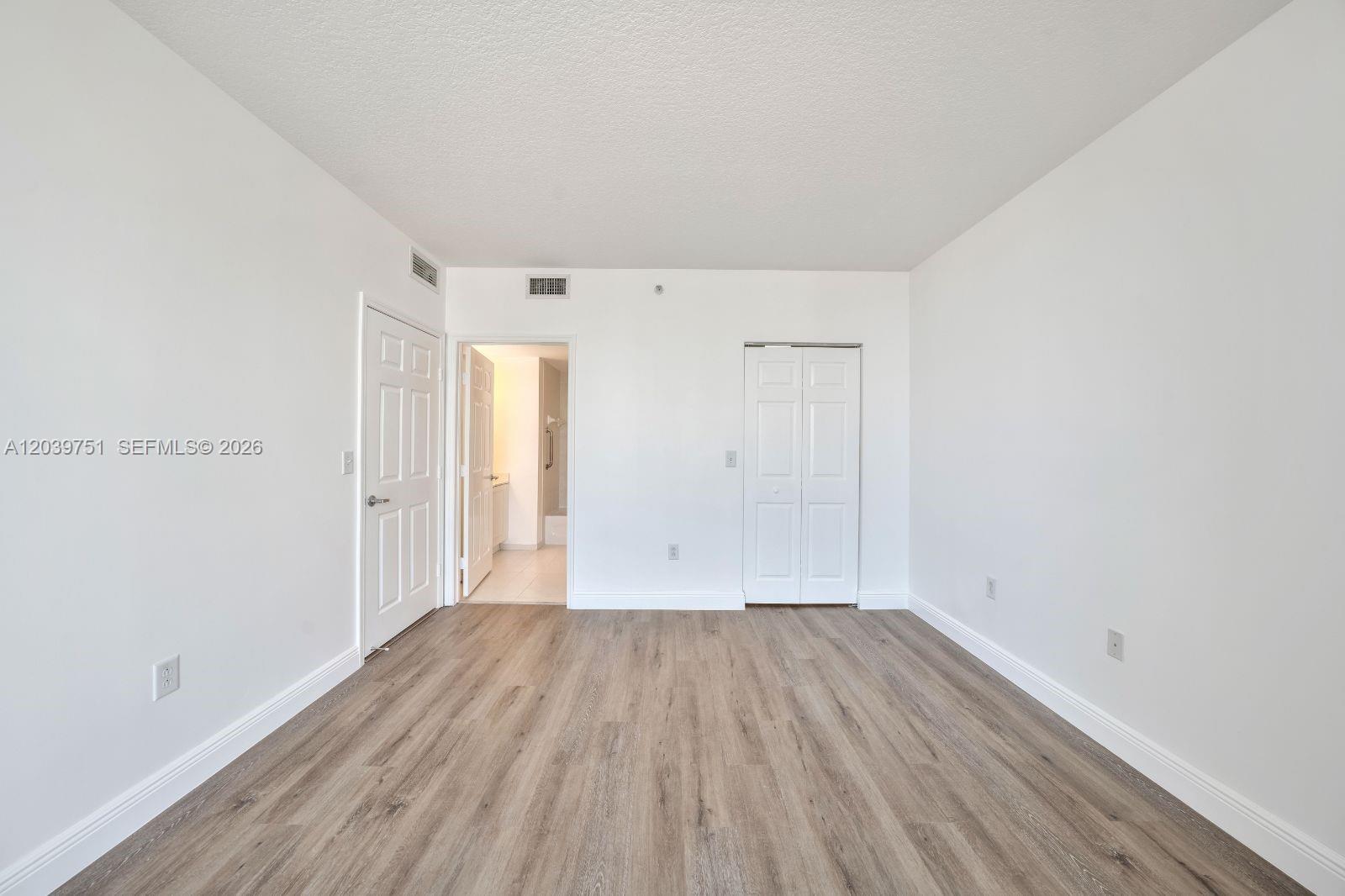215 Sw 42nd Avenue 507 Property Photo 17
